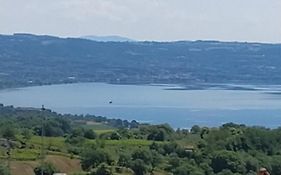 Appartamento vista lago